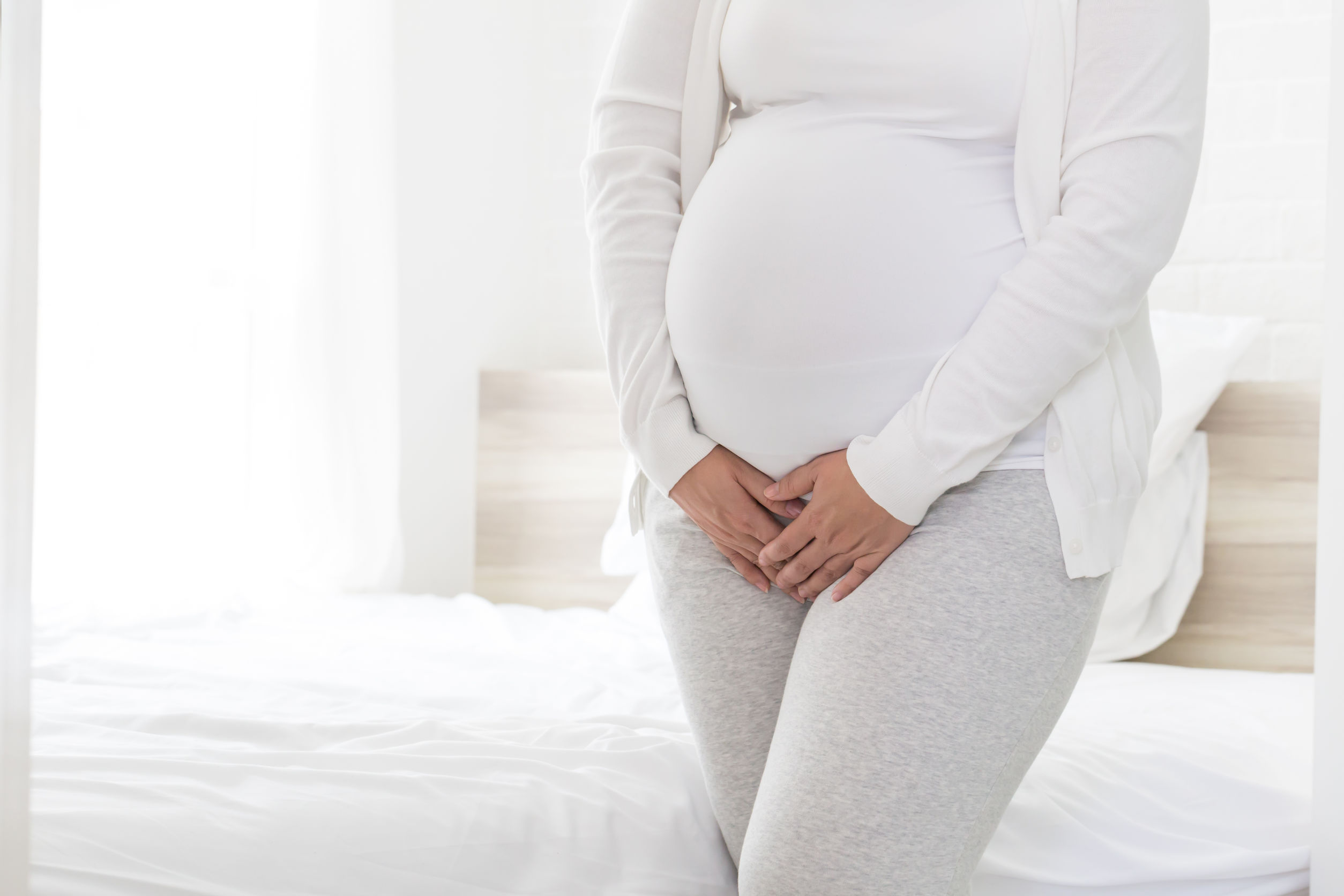 Почему беременным тяжело. Беременные женщины. Картинки беременных женщин. Фотосессия беременных. Картинка беременной женщины.