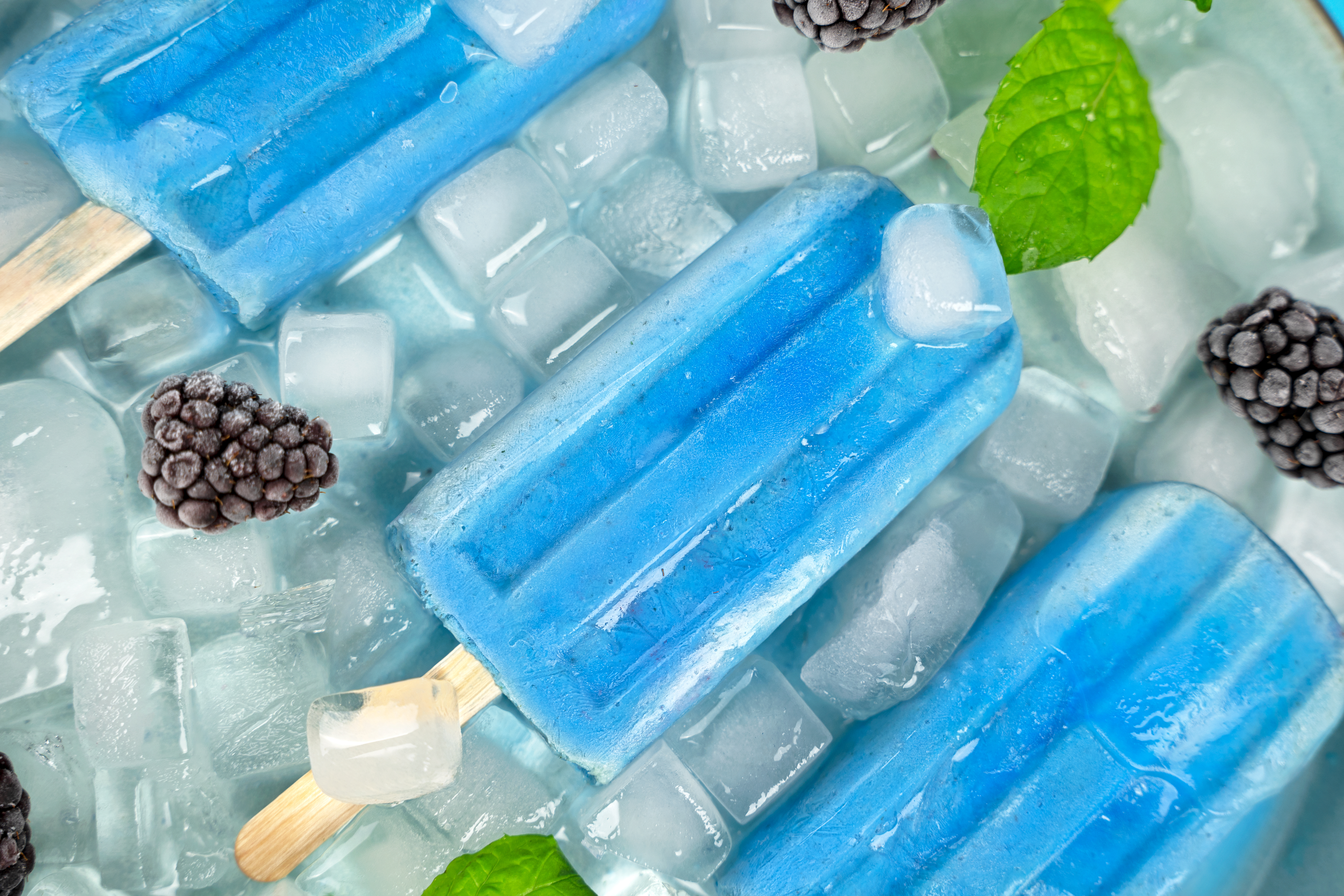 blauwe smoothie bowl ijsjes